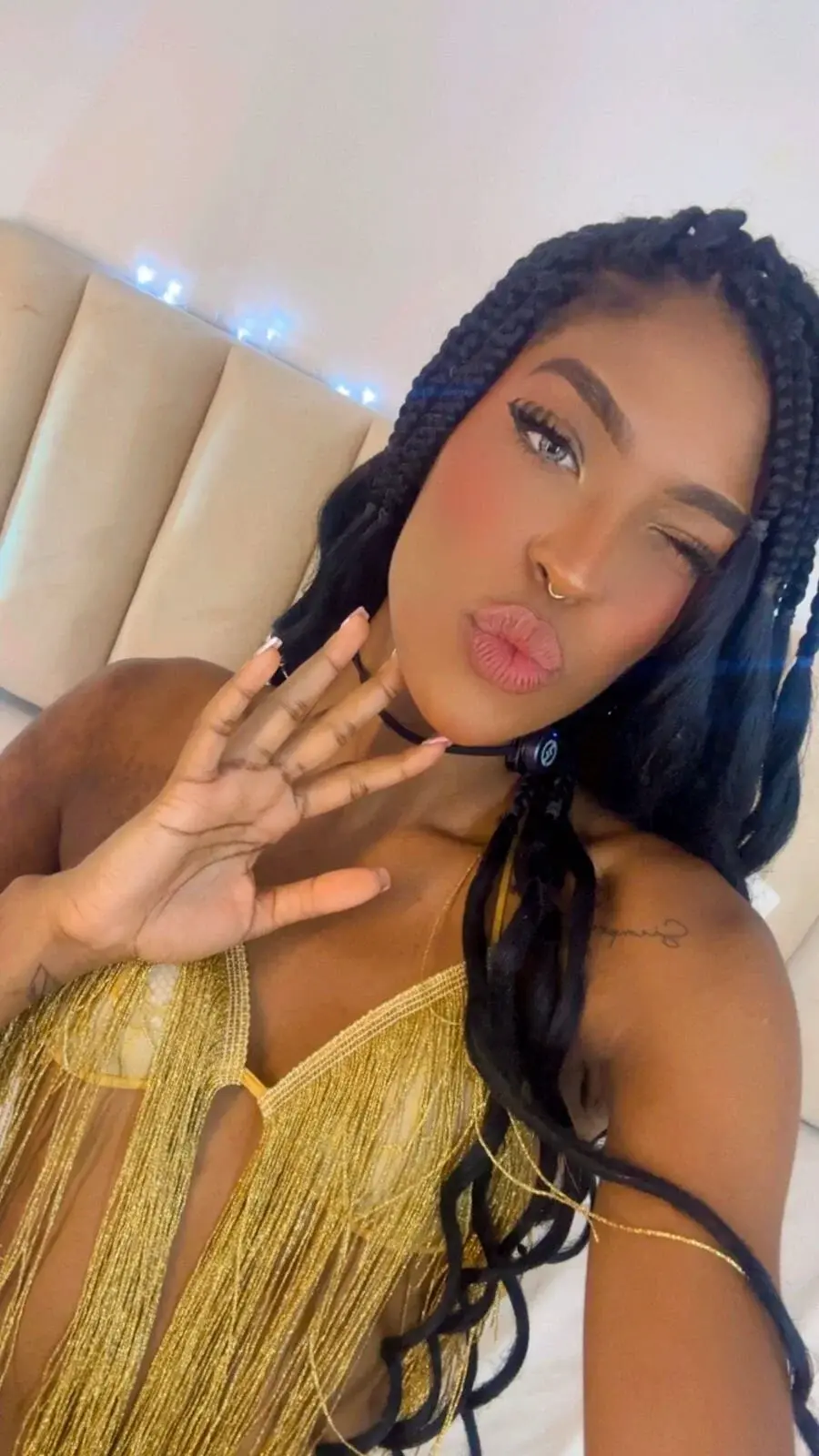 Emely_Deluxe