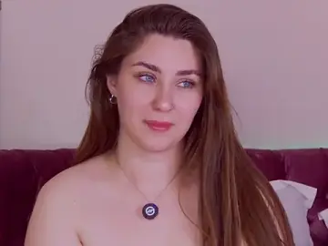 Stripchat Free Live Porn of KiraBarlows