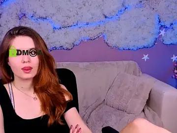 Stripchat Free Live Porn of angie_foxy1