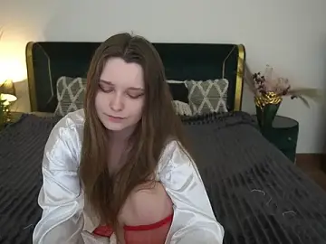 Stripchat Free Live Porn of MagicPeachh_