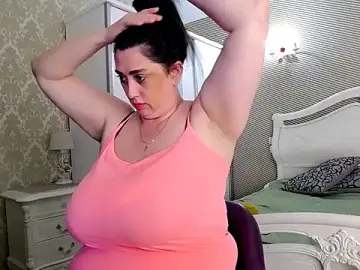 Stripchat Free Live Porn of Evelyn_Shy