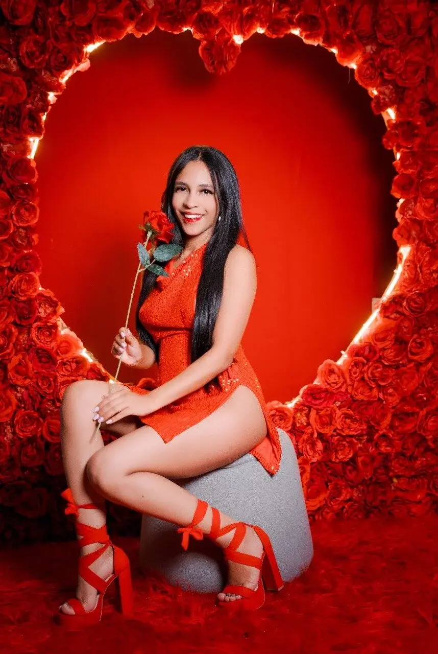 Alice_Parkerx