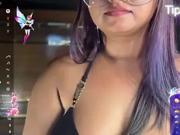 Stripchat Nude Webcam of Somya_69