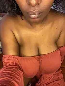 Stripchat Live Sex Cam of Naughty-sonia2