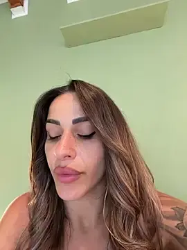 Stripchat Sex Cam of -Alisa
