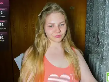 Stripchat Free Live Porn of AlinaMors