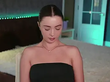 Stripchat Sex Cam of DinaCandy