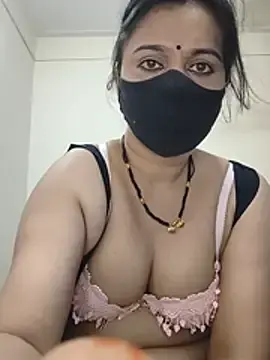 Stripchat Free Live Porn of HeartlessGirl