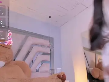 Stripchat Best live sex cam show of AuroraFlowers