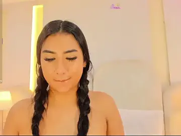Stripchat Free Porn Cam of SalomeeBell