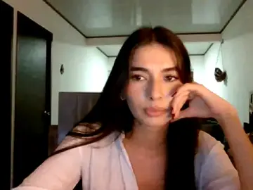 Stripchat Best Webcam of Coralinee_01