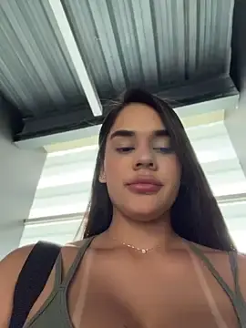 Stripchat Adult Webcam of BellaLeclair
