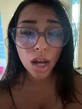Stripchat Free Live Porn of sweetAli_