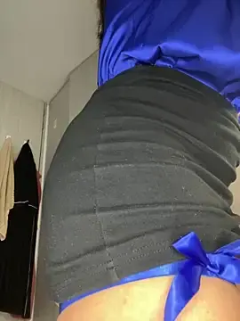 Stripchat Adult Webcam of Pretty__Milf