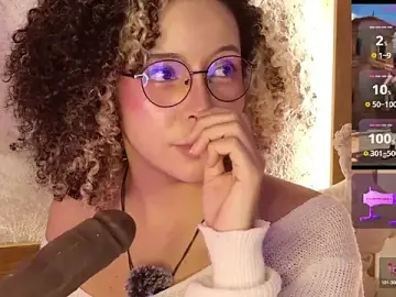 Stripchat Sex Cam of emmanakamura