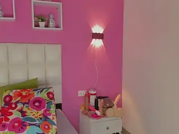 Stripchat Free Live Porn of Alanna_hot3