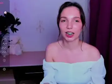 Stripchat Free Porn Cam of KindHazelHere_