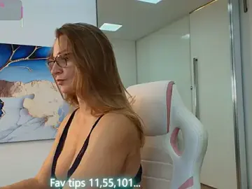 Stripchat Watch Live Sex Cams of Milf_Tea