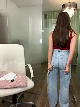 Stripchat Adult Webcam of ClaraaJoy