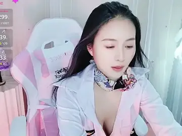 Stripchat Free Porn Cam of OvObbit_