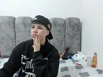Stripchat Live Sex Cam of Bruno_Cruzz