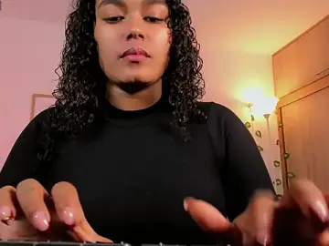 Stripchat Free Live Porn of aleja_montiel__