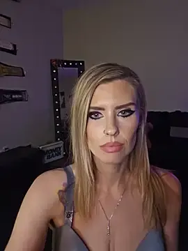 Stripchat Free Porn Cam of ellieconradxo