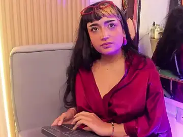 Stripchat Free Live Porn of MeowMota_