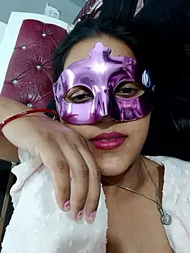 Stripchat Sex Cam of Shivani_hotty