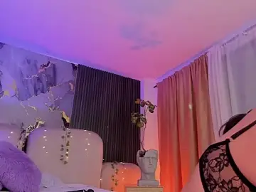 Stripchat Free Porn Cam of SarahCastro1_