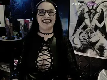 Stripchat Adult Webcam of Evil_Queen_666