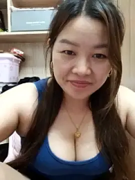 Stripchat Nude Webcam of Jennie_dogy