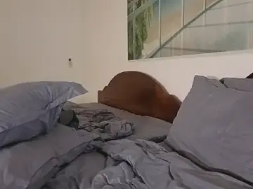 Stripchat Live Porn of emiliyafox_