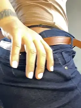 Stripchat Sex Cam of AlissBluumm