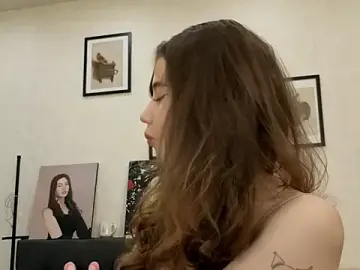 Stripchat Free Porn Cam of dolly_ll