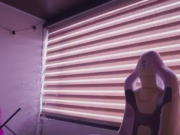 Stripchat Free Live Porn of tommy_blue