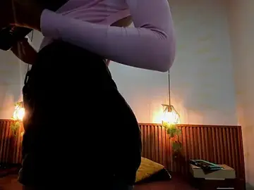 Stripchat Free Porn Cam of daphne_courtis
