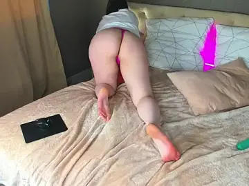 Stripchat Free Live Porn of Gentle-Sine