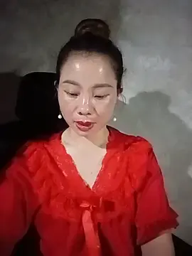 Stripchat Free Live Porn of milo123-xx
