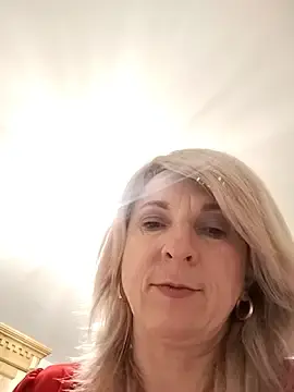 Stripchat Sex Cam of AhlyssaLove1155