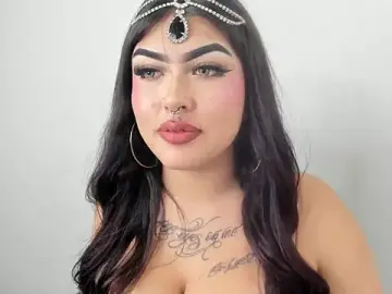Stripchat Adult Webcams of hollycute__