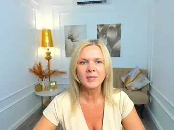 Stripchat Adult Webcams of AgathaKlouin