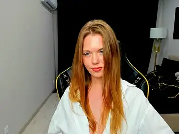Stripchat Sex Cam of Strawberrye