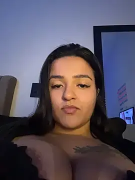 Stripchat Free Porn Cam of Manu_2002_