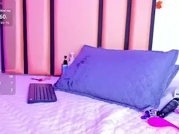Stripchat Free Porn Cam of vaneloppe_23