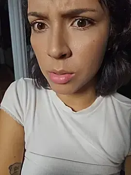 Stripchat Adult Webcam of Kitty_San_xXx