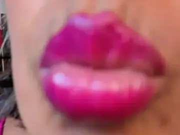 Stripchat Sex Cam of tammy_lynn69