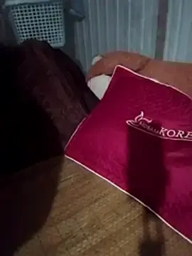 Stripchat Live Sex Cam of Kiss_love2