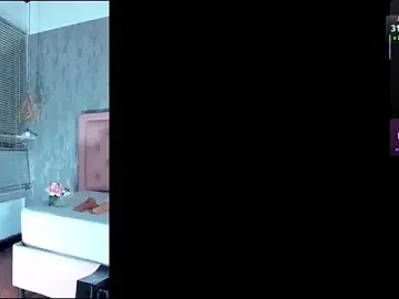 Stripchat Nude Webcam of naomidibello