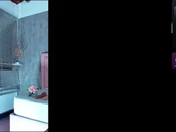 Stripchat Live Porn of naomidibello
